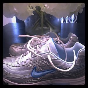 Nike Initiator Women's Running Shoes Size 8.5